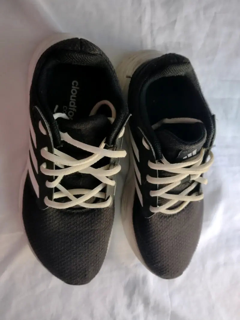 Zapatillas deportivas negras unisex con blanco - 4