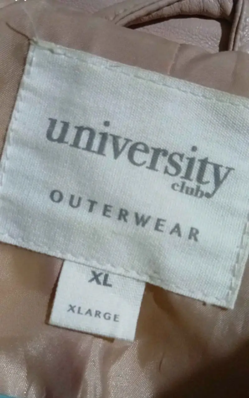 Chaqueta ecocuero morada y caqueta rosada pastel - 4