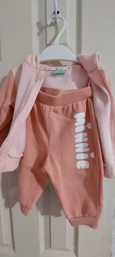 Conjunto infantil Minnie Mouse rosado - miniatura 2