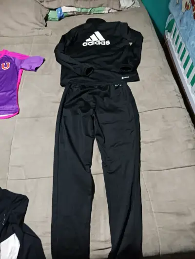 Buzo deportivo negro Adidas - miniatura 2