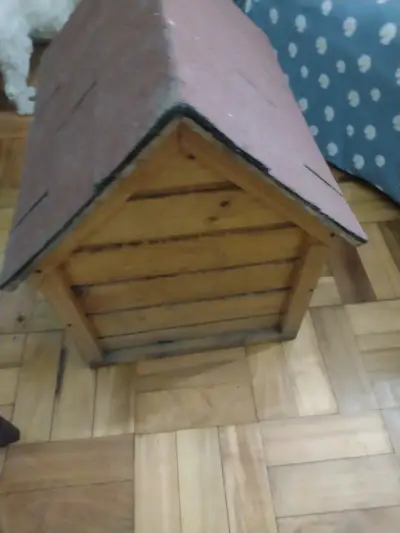 Casita de madera para perro - miniatura 3