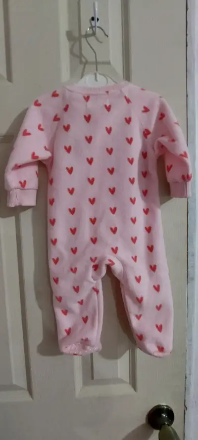 Enterito bebé rosa con corazones - miniatura 3