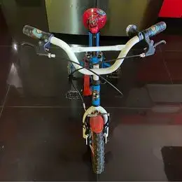 Bicicleta infantil Spiderman - miniatura 1