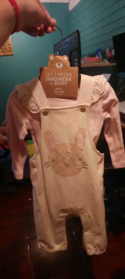 Conjunto bebé rosa con body - miniatura 4