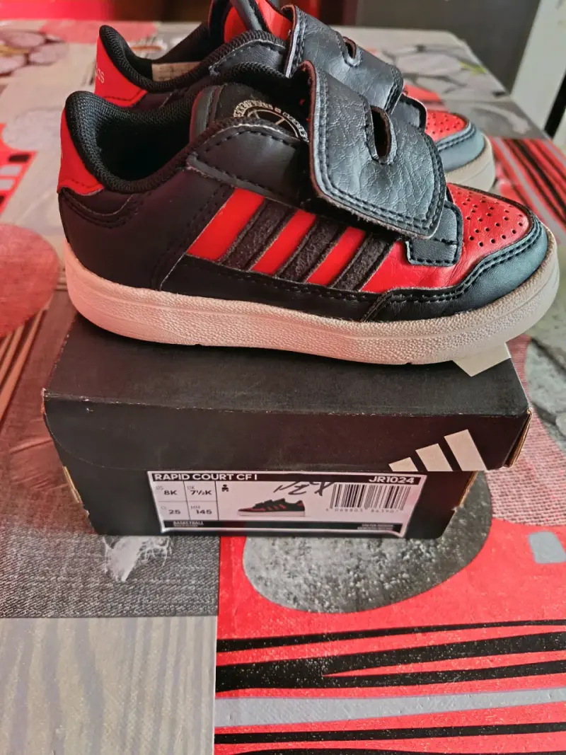 Zapatillas Adidas niño rojo y negro - 4