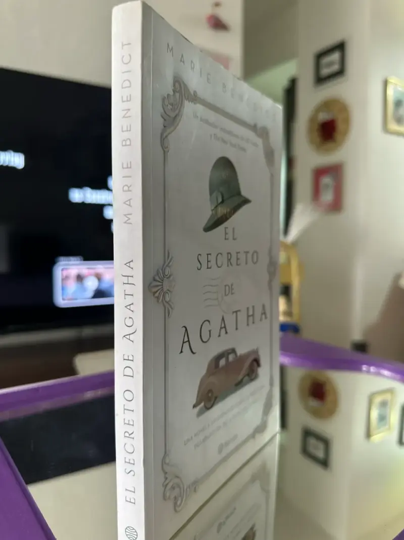 Libro 'El secreto de Agatha' - 3
