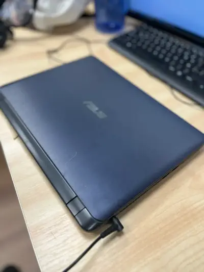 Notebook ASUS Intel Core i5 - miniatura 2