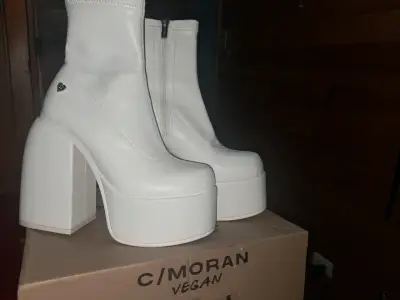 Botas altas marrones con plataforma - miniatura 3