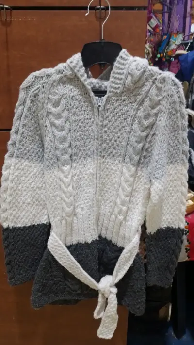 Sweater tejido gris con cierre - miniatura 2