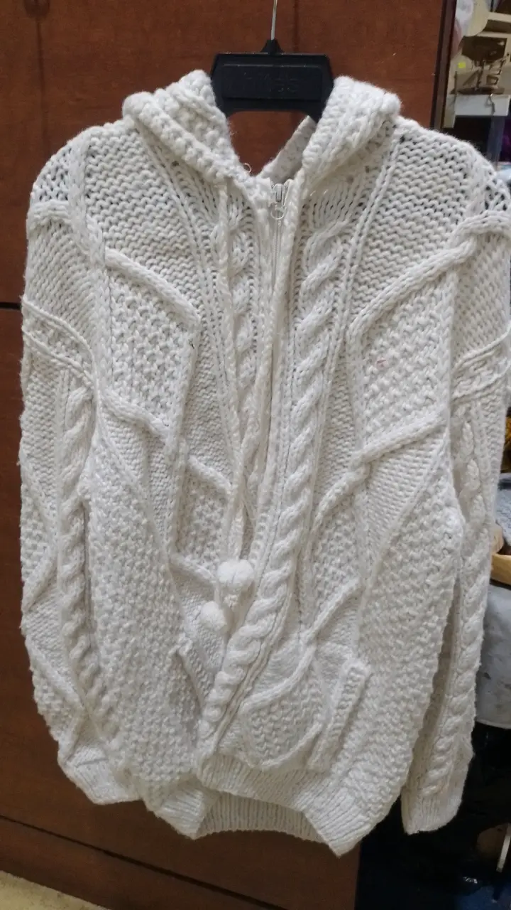 Sweater tejido gris con cierre - 3