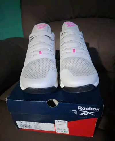 Zapatillas Reebok blancas con rosa - miniatura 1