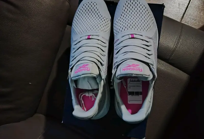 Zapatillas Reebok blancas con rosa - 4