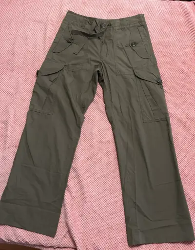 Pantalones cargo verdes - miniatura 3