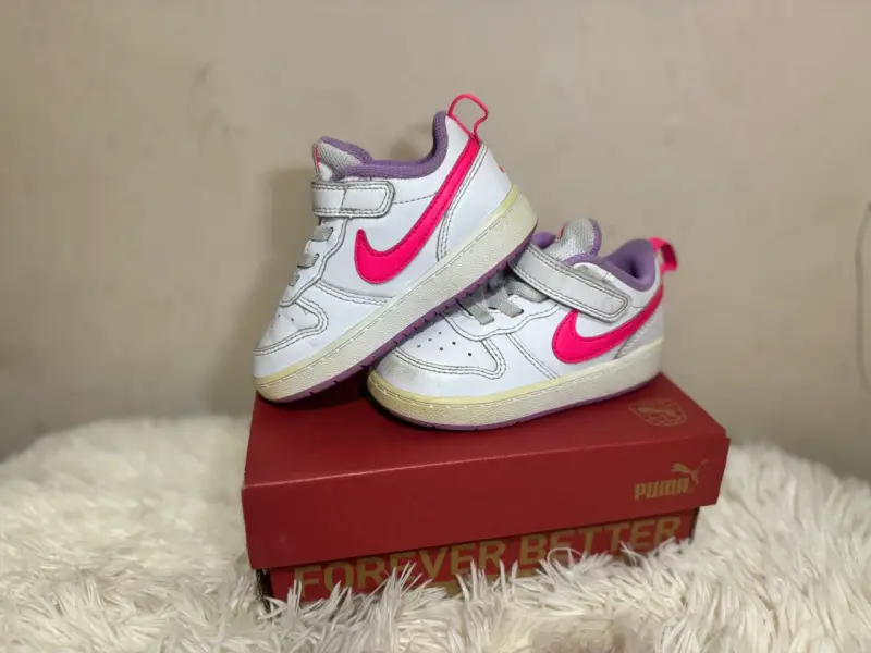 Zapatillas deportivas blancas Nike - 2