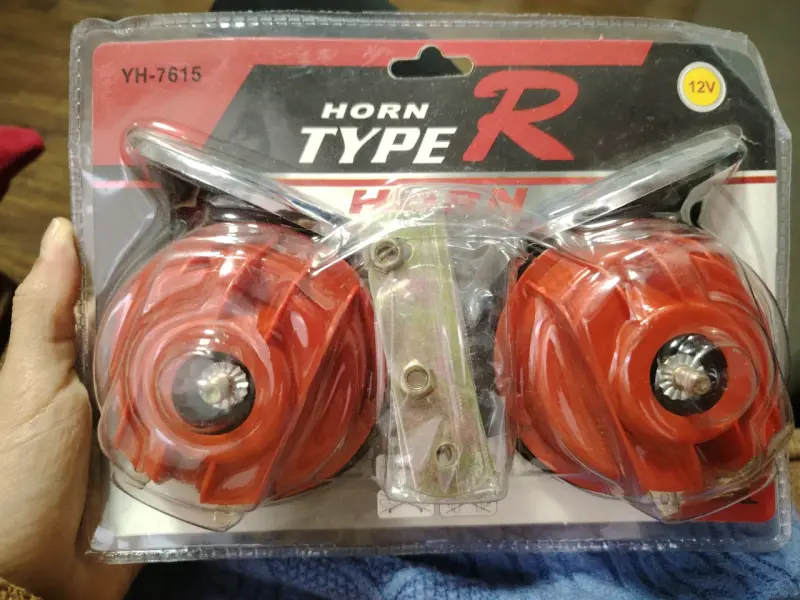 Bocinas tipo R para auto