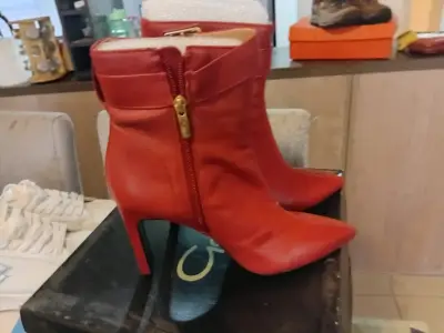 Botines rojos de cuero - miniatura 2