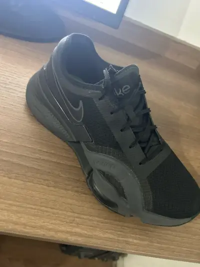 Zapatilla nike  deportiva negra - miniatura 1