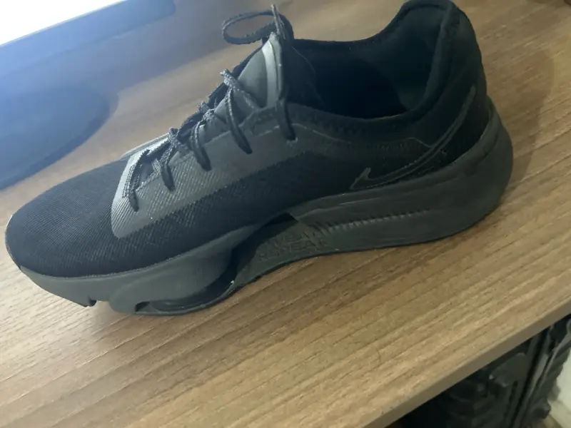 Zapatilla nike deportiva negra - 2
