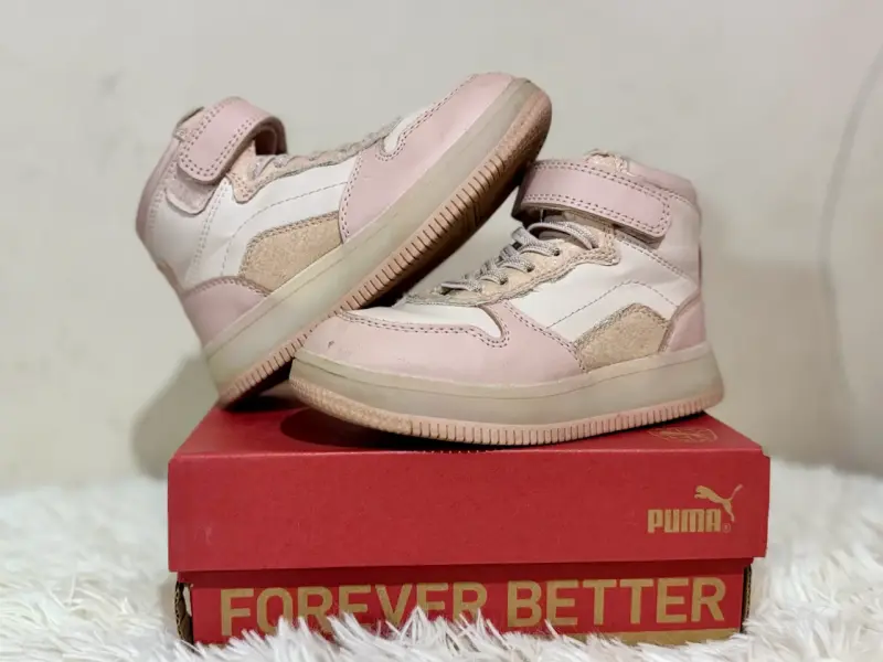 Zapatillas deportivas rosas con luces - 1