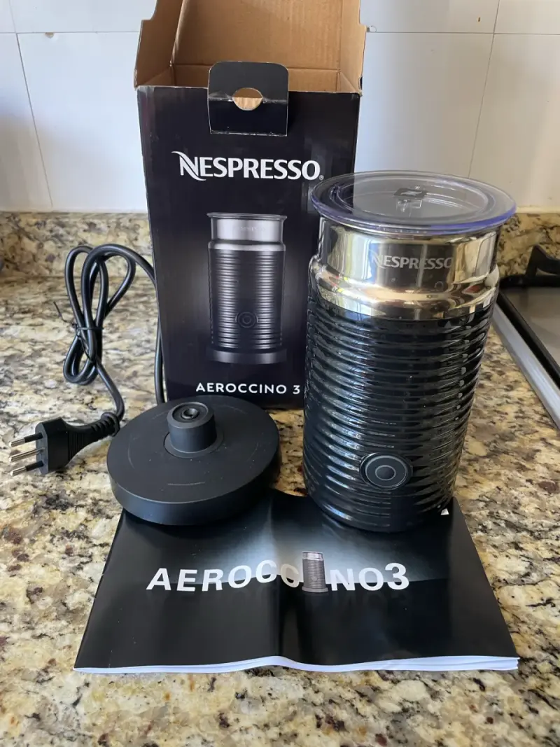 Máquina de café Nespresso y Aeroccino - 3
