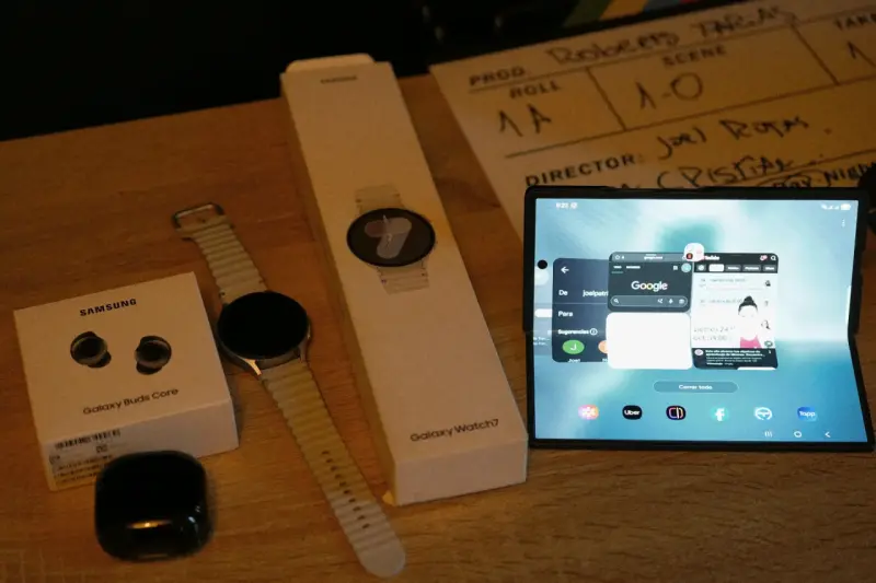 Samsung Galaxy fold 7 + watch 7 de 44mm mas buds - 3