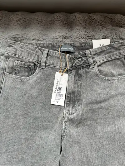 Jeans RAINDOOR  con estrellas blancas Talla 38 - miniatura 4