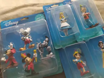 Set de figuras Disney coleccionables - miniatura 4