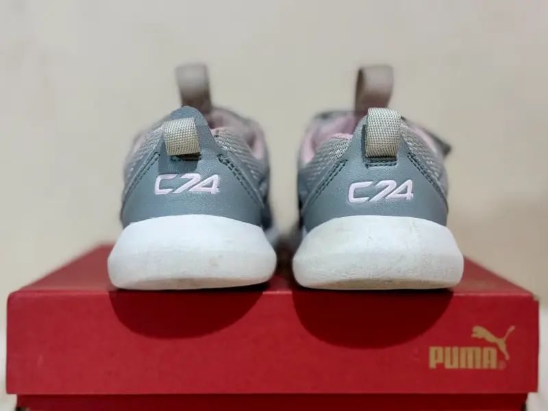 Zapatillas grises con velcro para niñas - 3