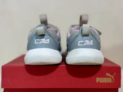 Zapatillas grises con velcro para niñas - miniatura 3