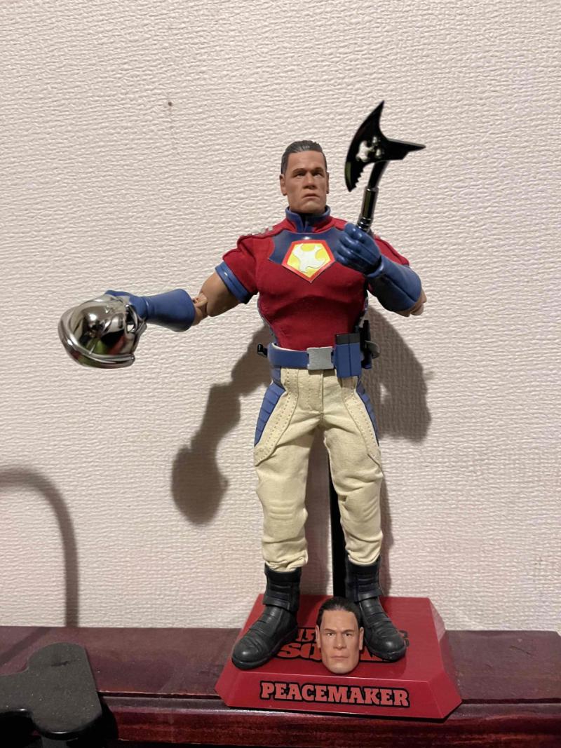 Figura de acción Peacemaker - 5