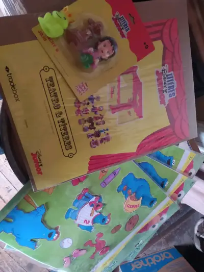 Mini teatro y stickers infantiles - miniatura 4