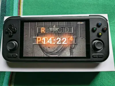 Consola portátil Retroid Pocket 4 Pro - miniatura 1