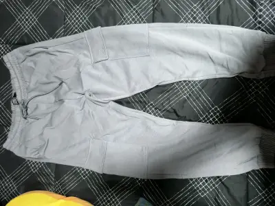 Buzo plomo talla M nuevo sin etiqueta - miniatura 2
