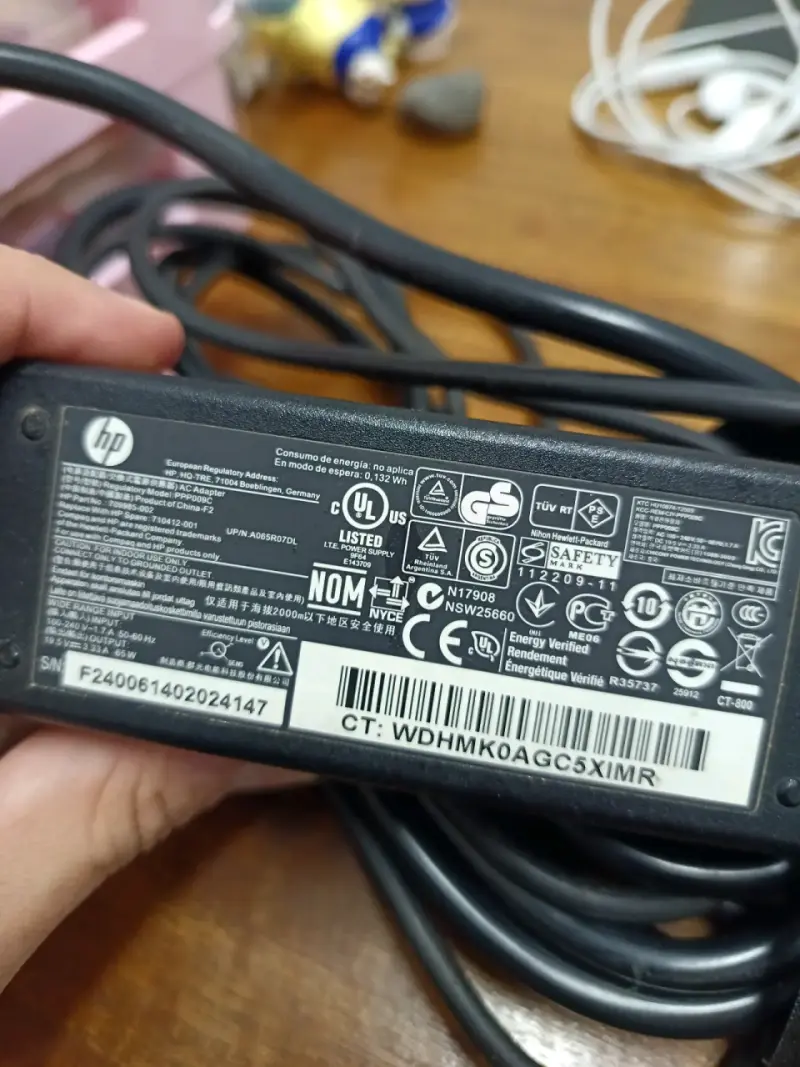 Cargador HP original 65W - 2