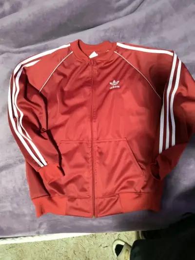 Chaqueta deportiva roja Adidas original talla M - miniatura 1