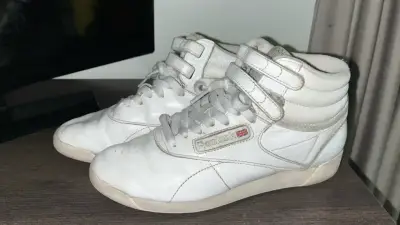 Zapatillas blancas Reebok altas - miniatura 1