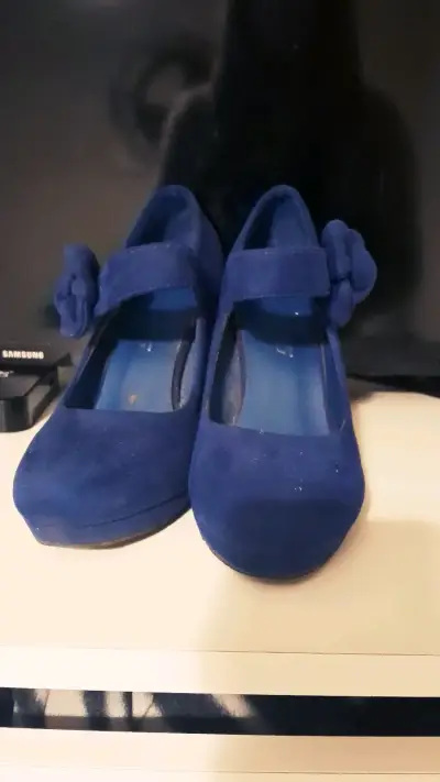 Tacones altos azul marino - miniatura 5