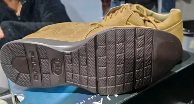 Zapatos cuero marrón marca guante - miniatura 1