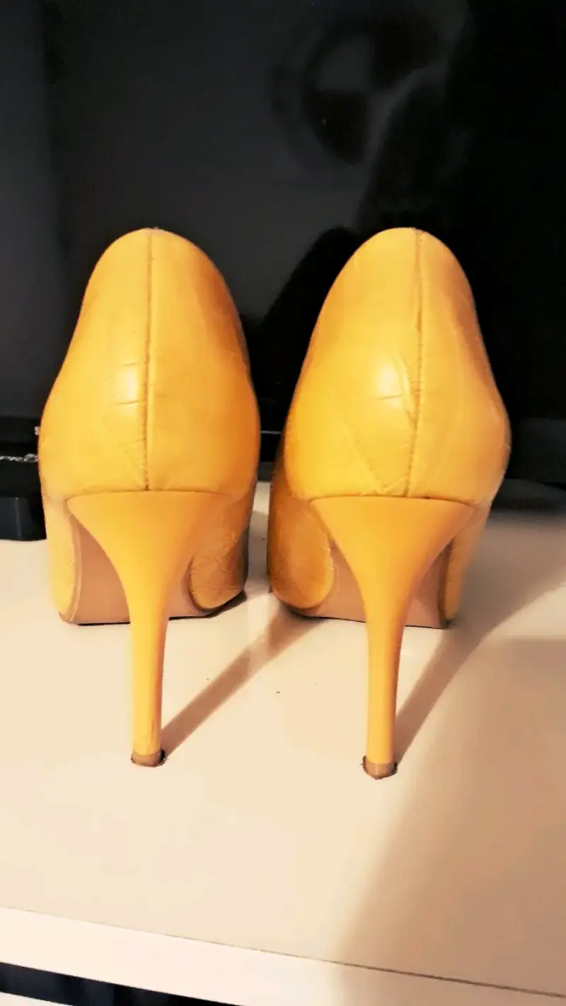 Zapatos amarillos de charol - 3