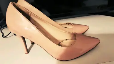 Zapatos de taco color nude - miniatura 2