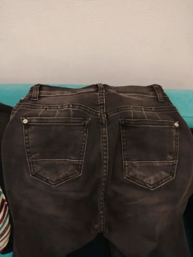 Jeans negros desgastados colombiano - 2