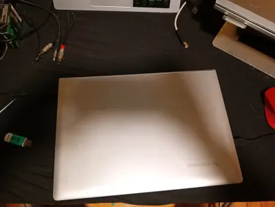 Notebook Lenovo - miniatura 3