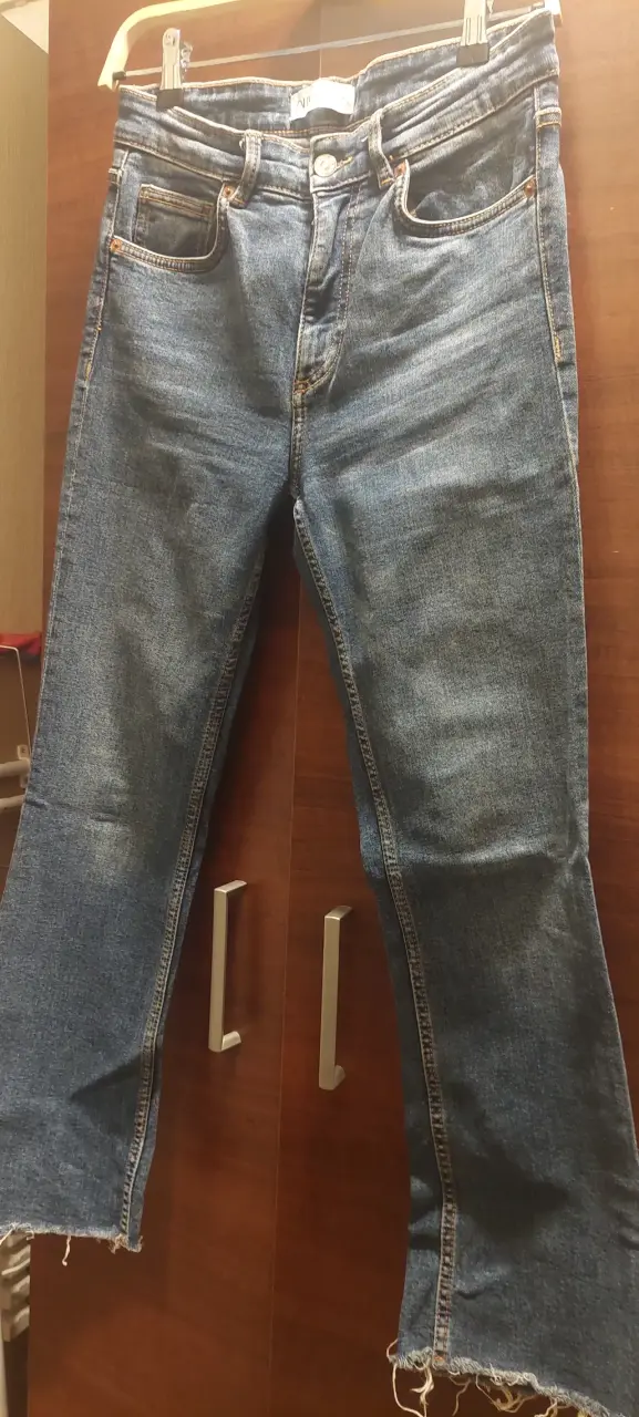 Jeans azul desgastado - 1