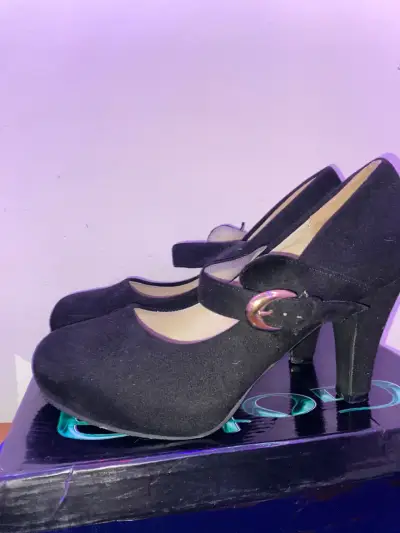 lote de ropita (zapatos y ropa) a solo 18.000$ - miniatura 1