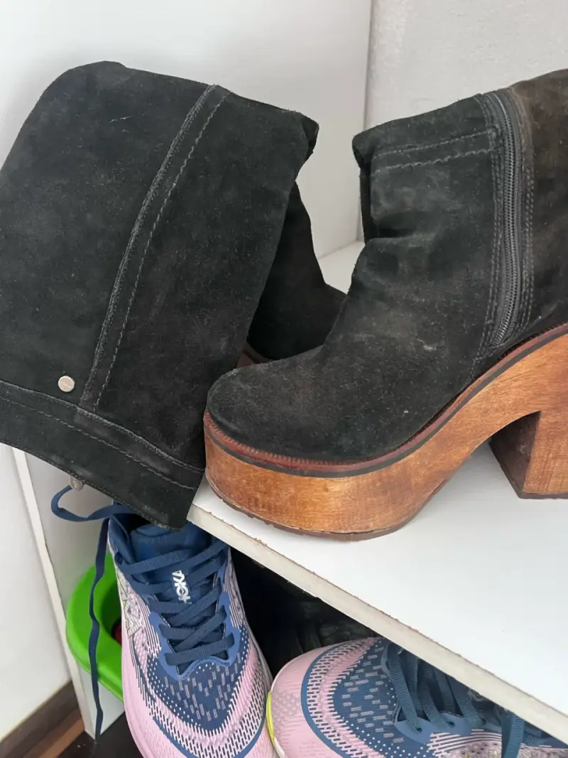 Botas negras con taco plataforma - 2
