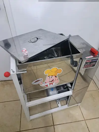 Amasadora industrial de acero - miniatura 3