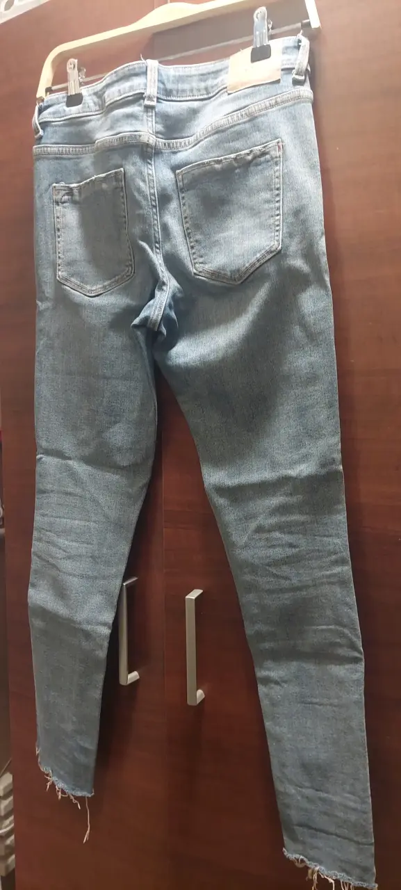 Jeans azules desgastados - 3