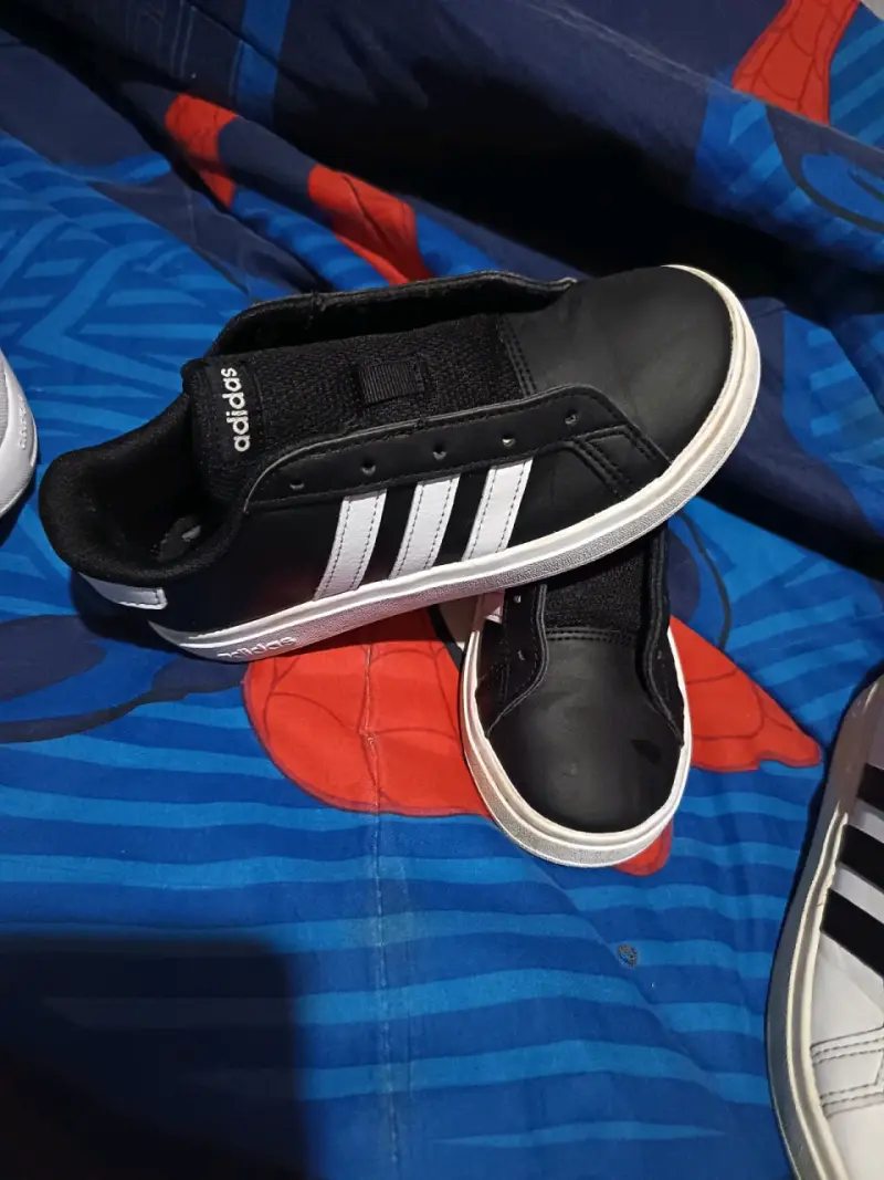 Zapatillas Puma, Adidas - 2