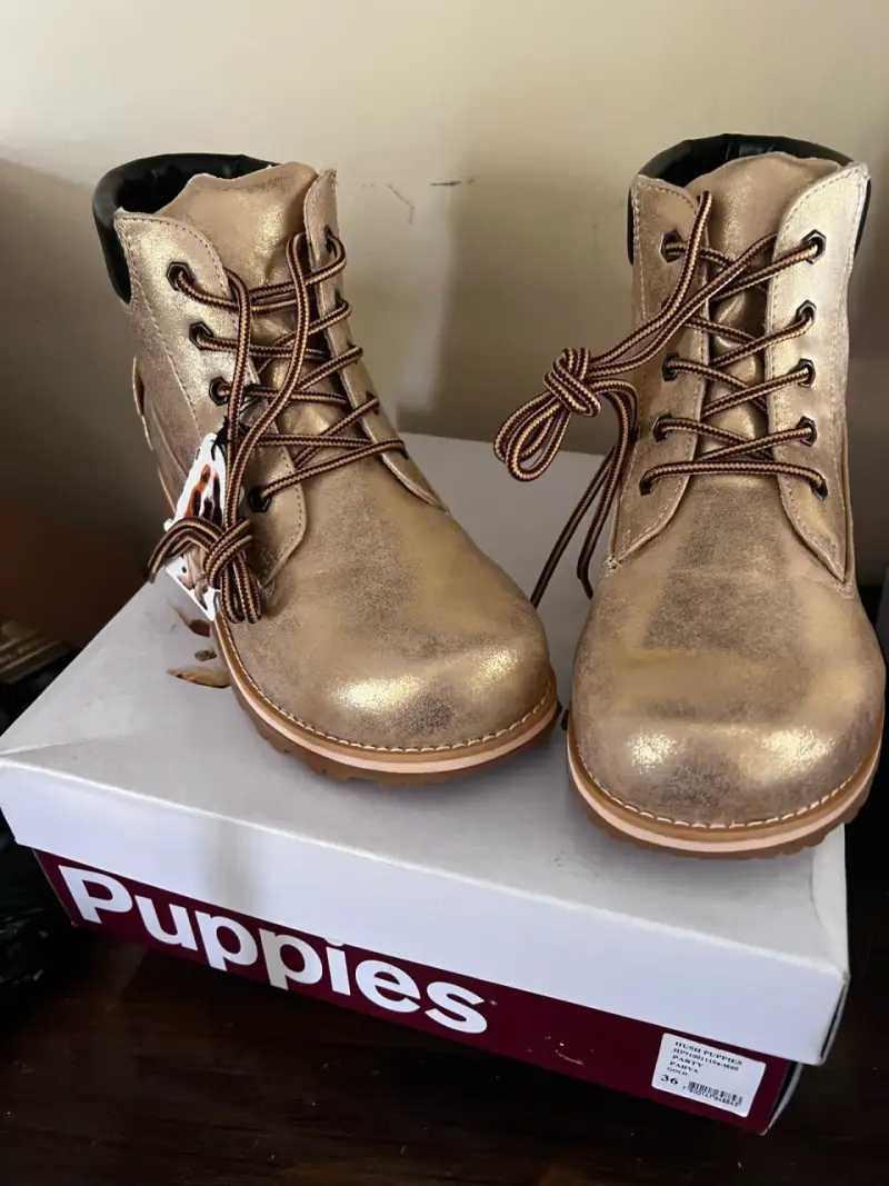 Botines dorados Puppies - 2