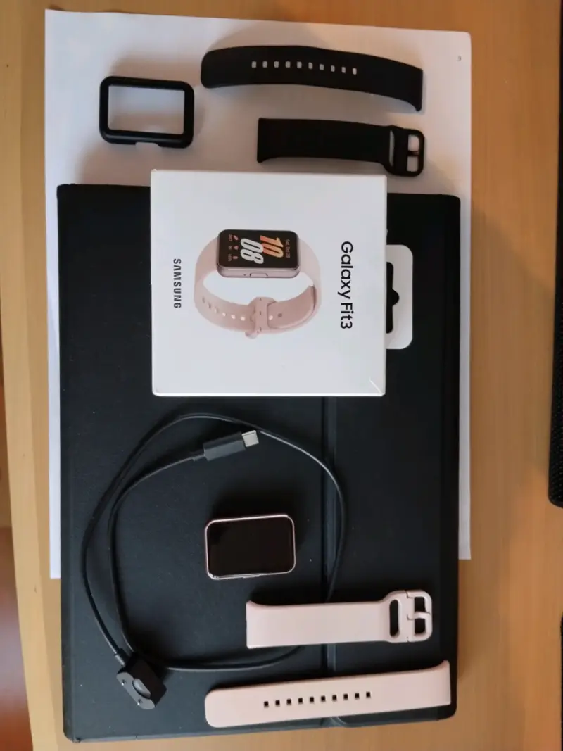 Smartwatch Samsung Galaxy Fit3 Pink - 1